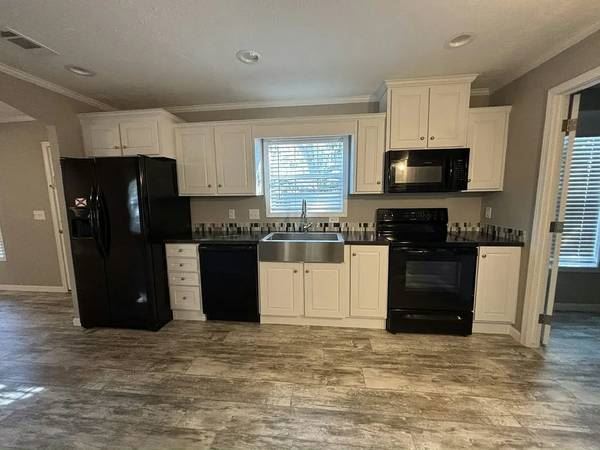 Foto del edificio - 16 Glen Cove Ct