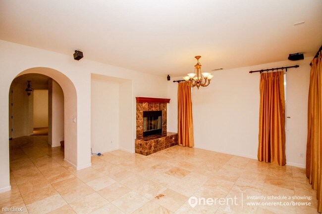 Building Photo - 1404 Allanmere Dr