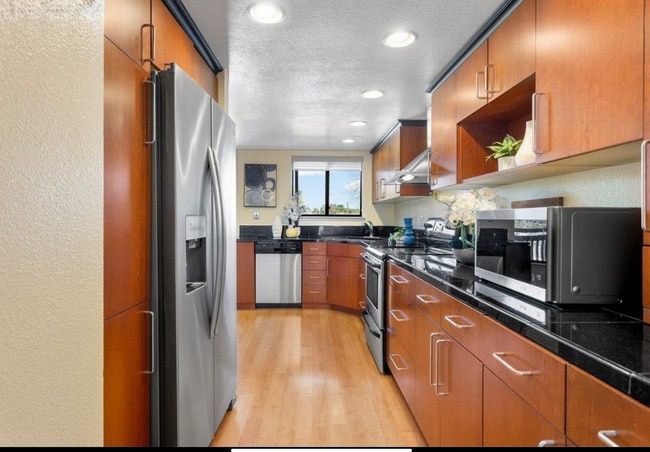 Building Photo - 1676 San Miguel Dr