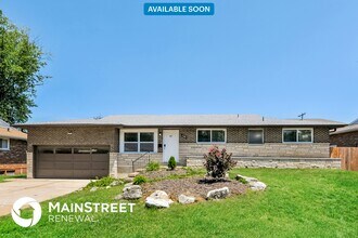 Building Photo - 1120 Spring Valley Dr