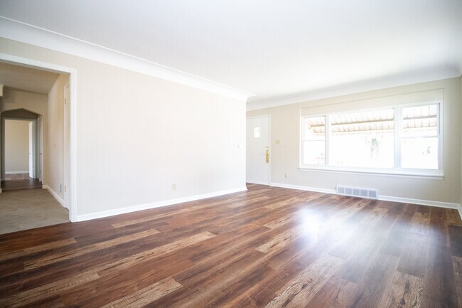 Foto del edificio - 3434 Maher St