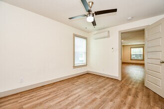 Building Photo - 1009 Enid St