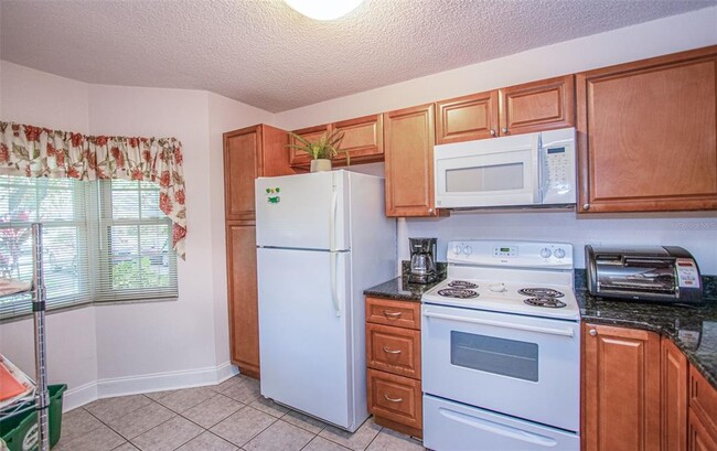 Foto del edificio - 1393 Cadhay Ct