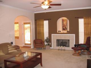 Building Photo - 5152 Hidden Cove Cir