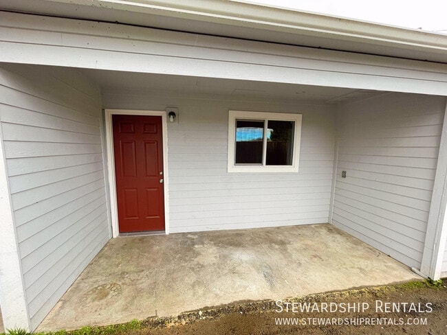 Foto del edificio - 325½ Schooling St.-