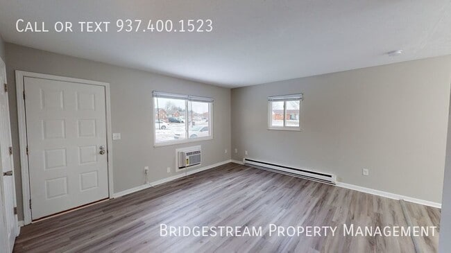 Building Photo - Updated 2 bedroom, 1 bath unit in Huber He...