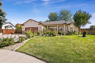 Building Photo - 16250 Baywood Ct