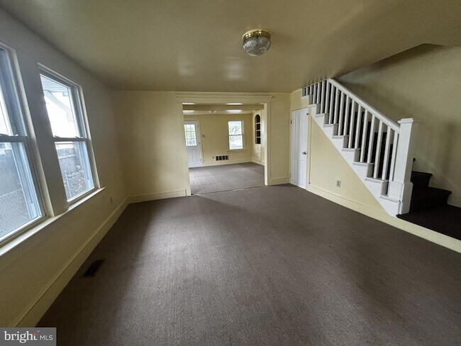 Foto del edificio - 2 E Vine St