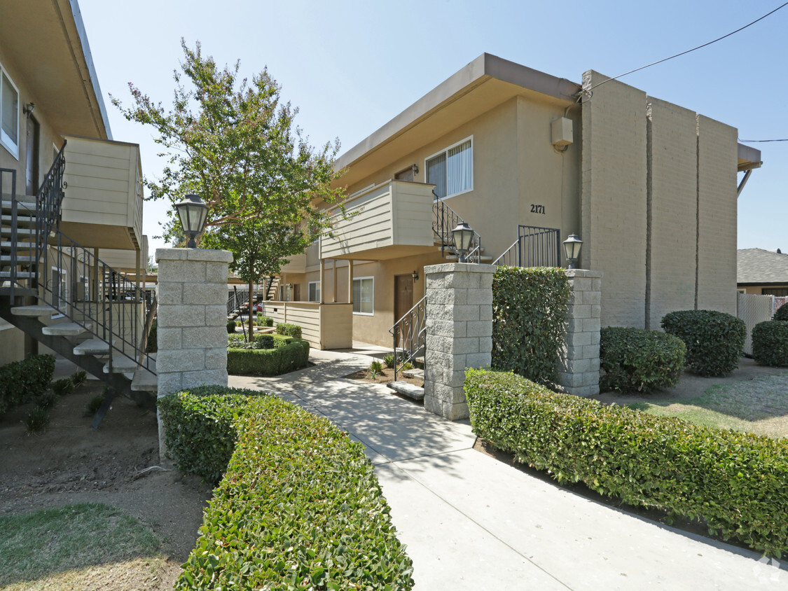 Foto del edificio - 2171-2189 E Shaw Ave