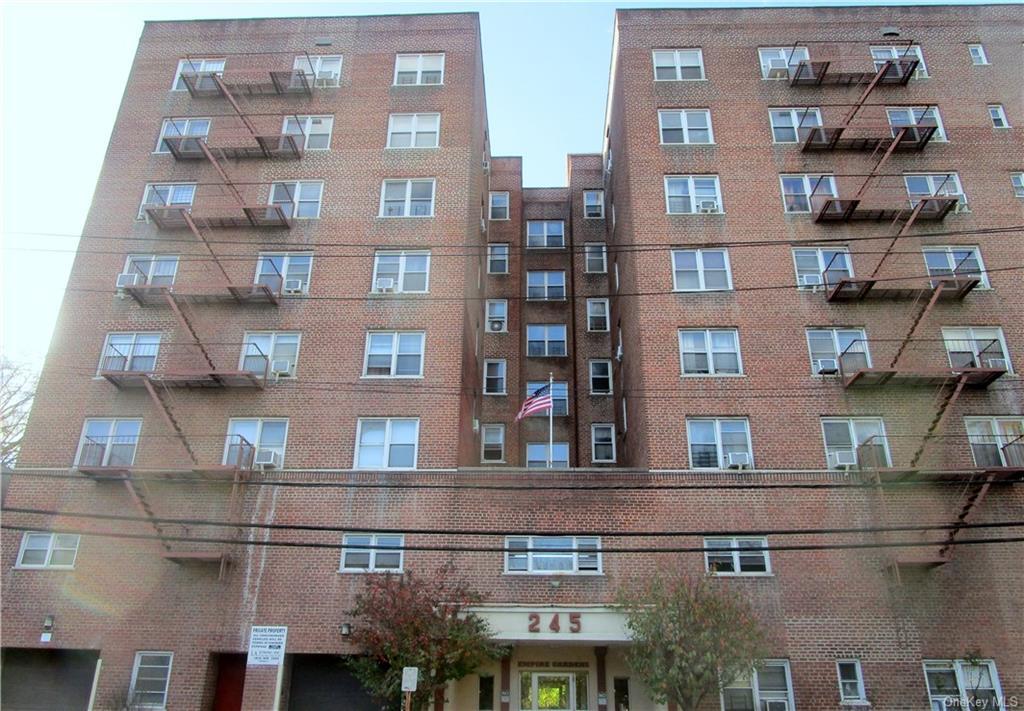 Primary Photo - 245 Bronx River Rd