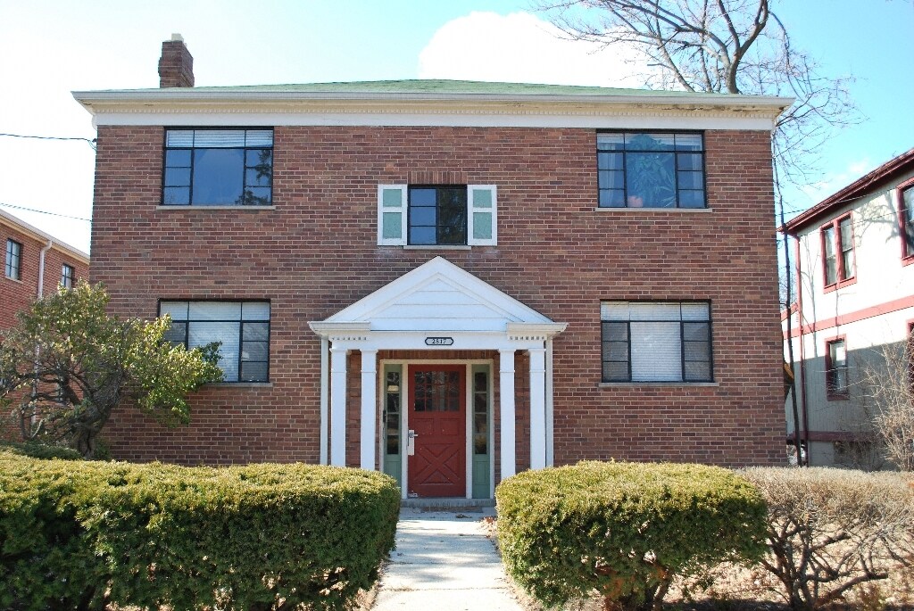 Primary Photo - 2817 Stratford Ave