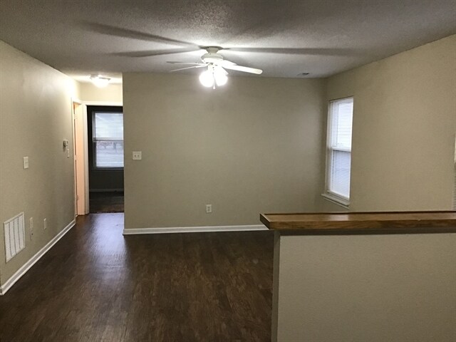 Building Photo - 414 Polaris Drive