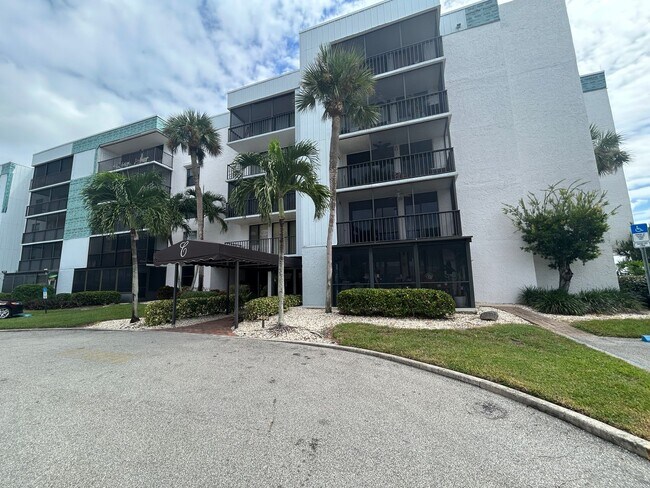 Foto del edificio - 3490 N Key Dr