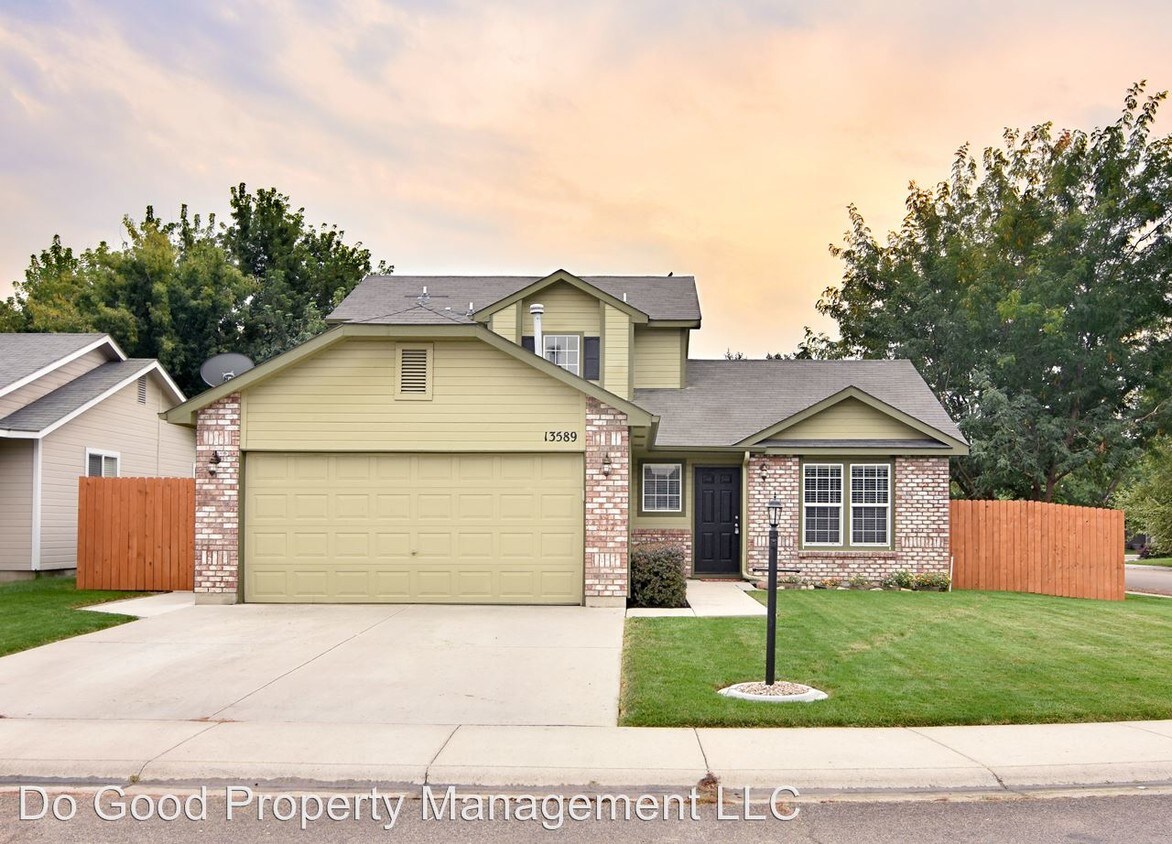Foto principal - 13589 W Acorn St