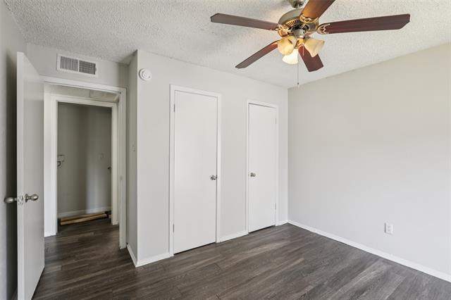 Foto del edificio - 1910 Joe Ramsey Blvd E