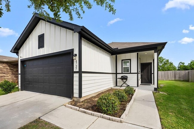 Building Photo - 4727 Prairie Chase Dr