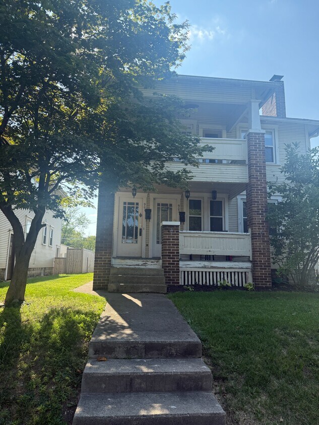 Foto principal - 901 Oxley Rd