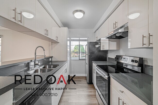 Foto del edificio - 121 N Hamilton Dr