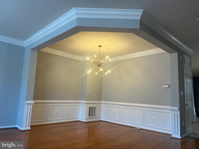 Foto del edificio - 47670 Loweland Terrace