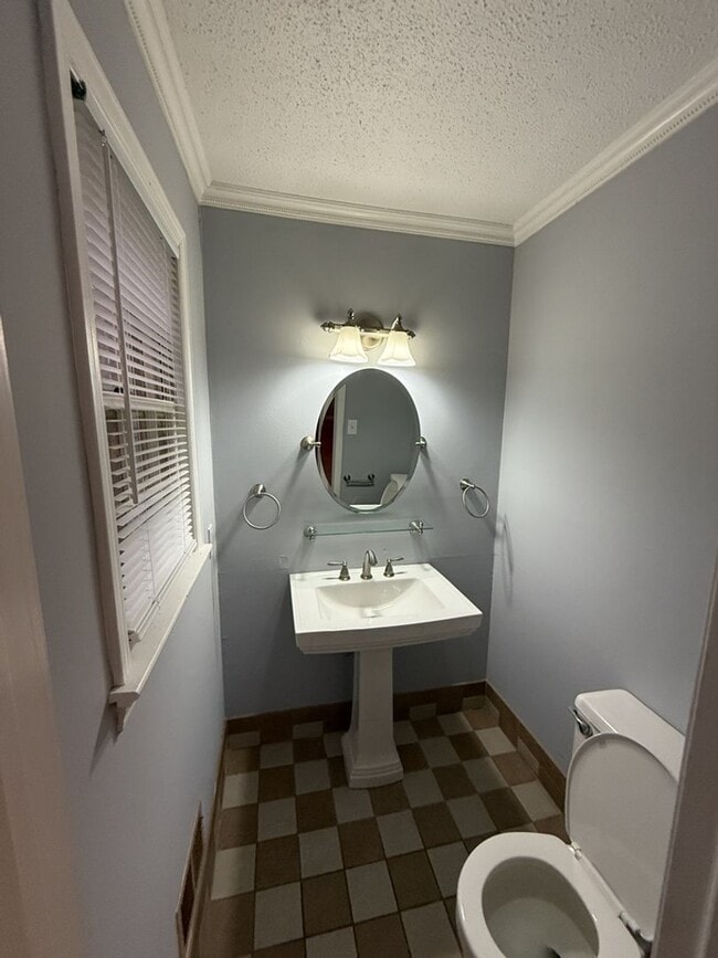 Building Photo - Corner lot in Friarsgate