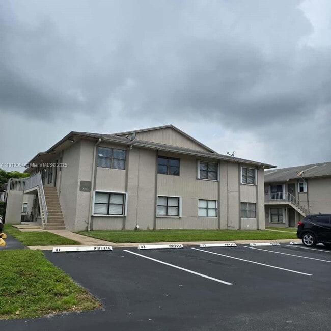 Foto del edificio - 15332 SW 72nd St