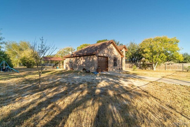 Foto del edificio - 17 Greenland Cir S