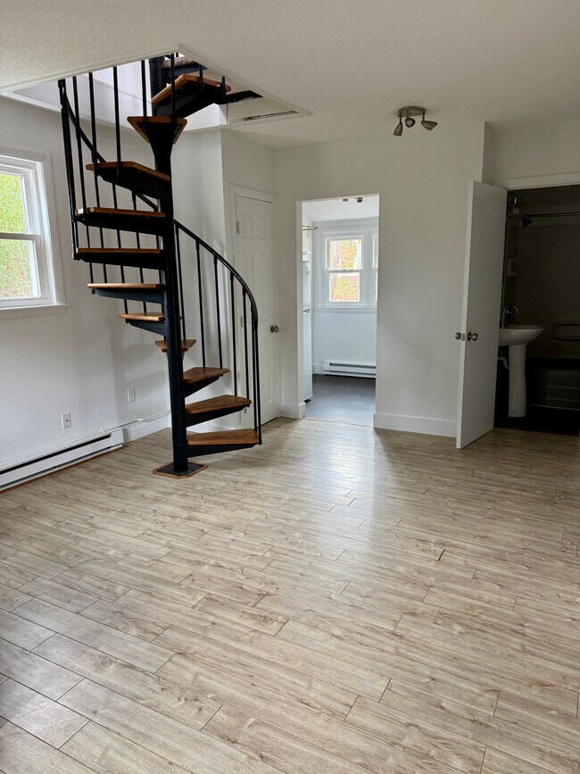 Foto del edificio - 100 Main St