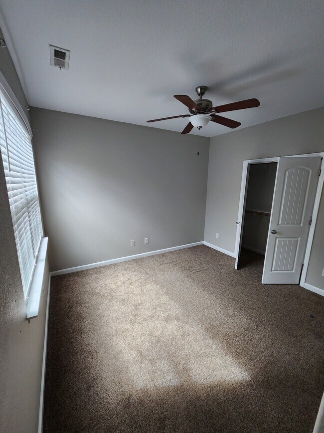 Foto del edificio - 5512 Muth Ct