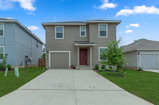 Foto del edificio - 4 bd/2 ba available NOW!! Wiseman/Talley F...