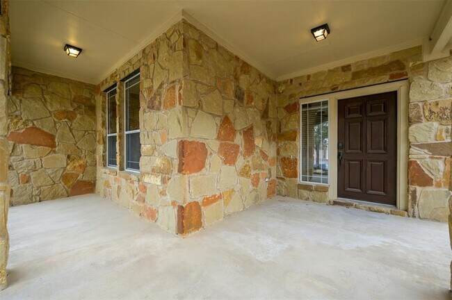 Building Photo - 1711 Greenside Trail