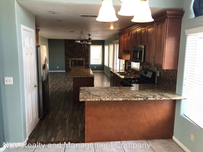 Building Photo - 4 br, 2.5 bath House - 4607 Reliant