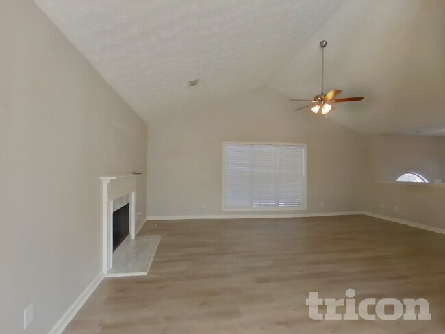 Building Photo - 125 Shenandoah Dr