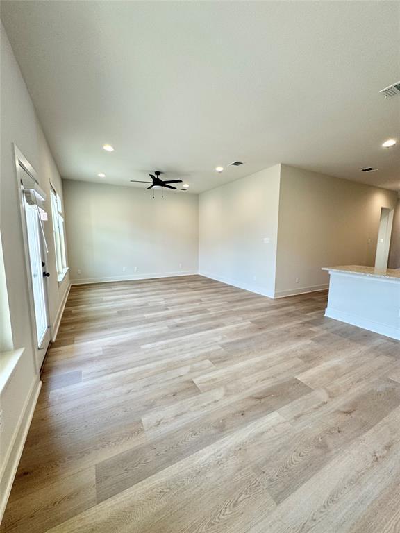 Building Photo - 105 Zayd Ct