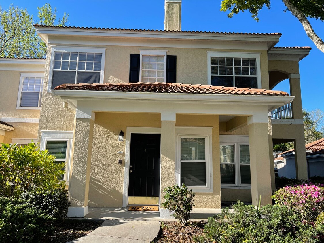 Primary Photo - 521 Arbor Lakes Circle Freshly painted and...