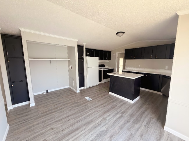 Foto del edificio - 4916 Brown Station Rd