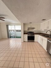 Building Photo - 2281 Ala Wai Blvd