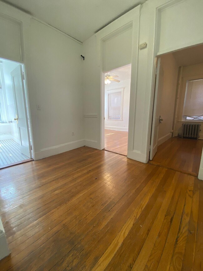 Building Photo - 157-111 Hemenway St