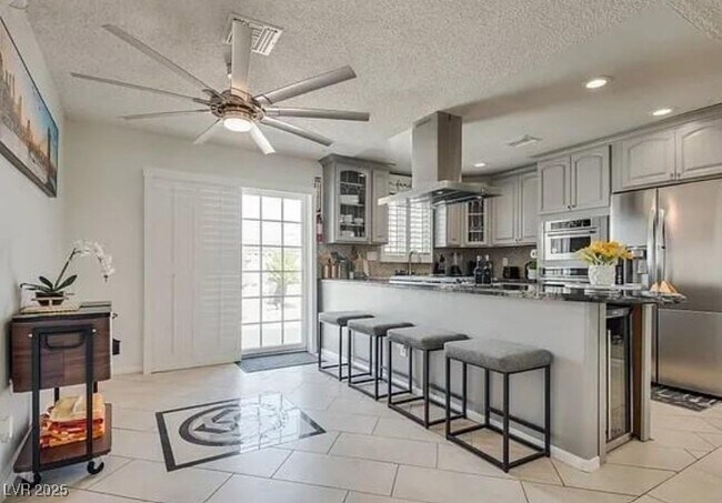 Foto del edificio - 340 Palo Verde Dr