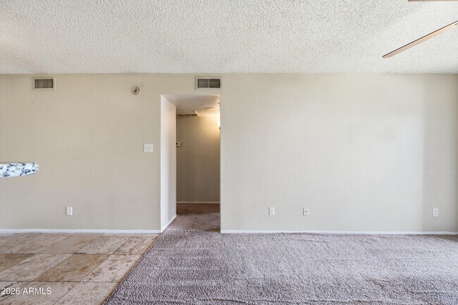 Foto del edificio - 4410 N Longview Ave