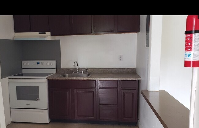 Building Photo - 1292 US-44