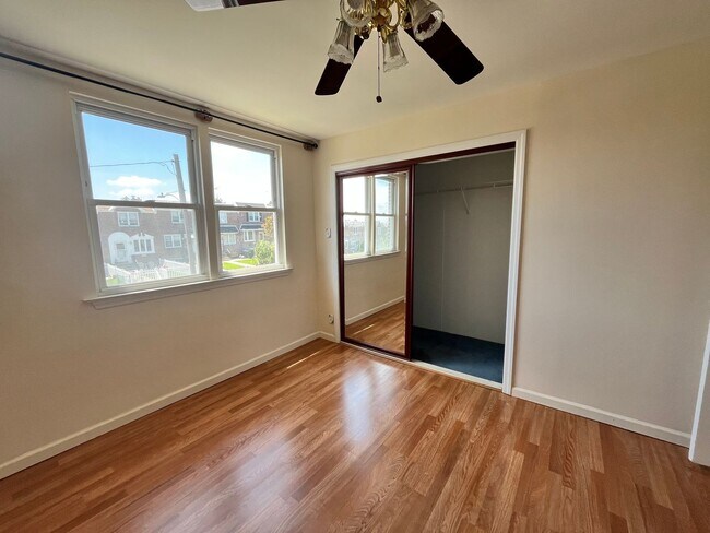 Foto del edificio - 3 bedroom 1 bath house
