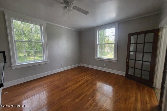 Foto del edificio - 1310 Willow Branch Ave