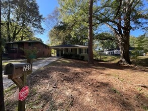 Building Photo - 728 Gary Rd NW