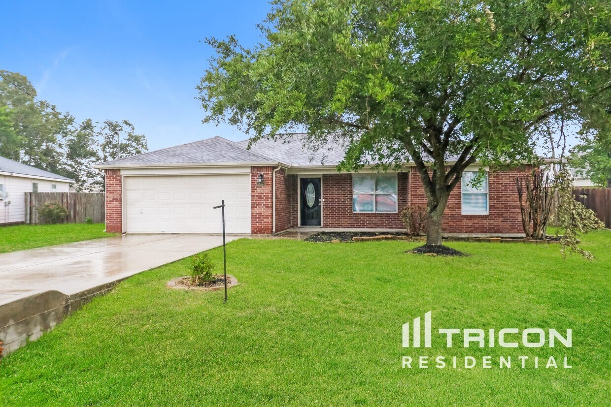 Foto principal - 16179 Summer Breeze Ct