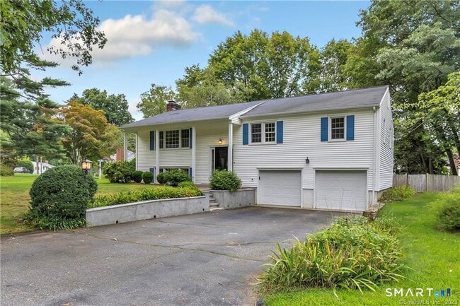 Foto del edificio - 4 Cranbury Woods Rd