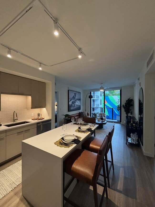 Foto del edificio - 221 NE 26th Ter