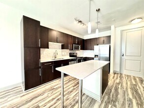 Building Photo - 3788 Richmond Ave.