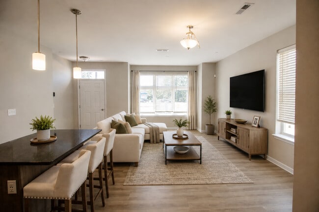 Building Photo - Lincoln Center Townhomes