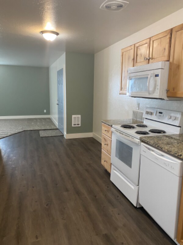 2804 Hunters Loop Unit 3, Blackfoot, ID 83221 Room for Rent in