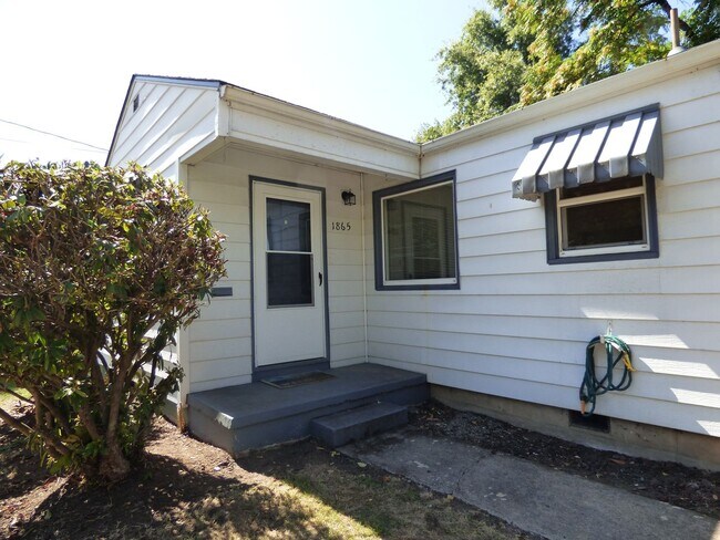 Foto del edificio - Rent Special: 1/2 Off May's Rent!! Home near Bush Park, Close to Downtown!
